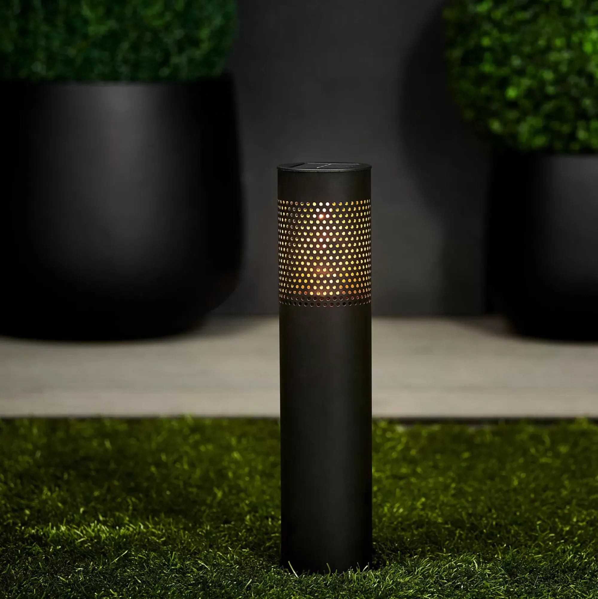 CASA Lux Lampara Solar Negro Outlet